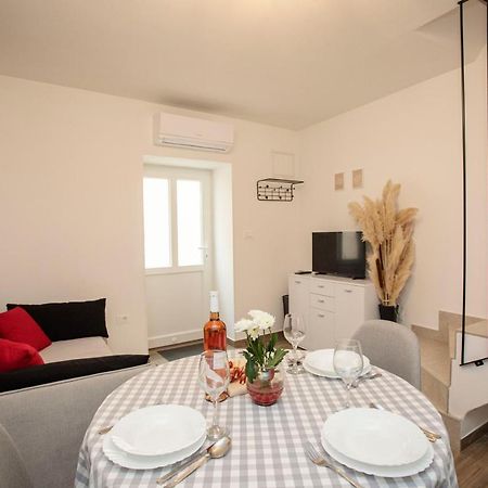 Studio Apartman Amalie Pazin Zewnętrze zdjęcie