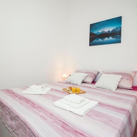 Studio Apartman Amalie Pazin Zewnętrze zdjęcie