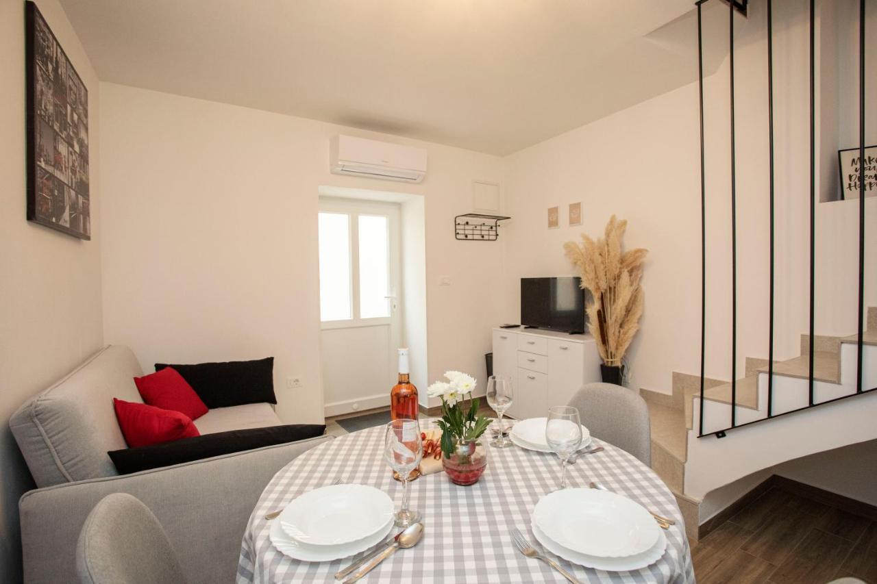 Studio Apartman Amalie Pazin Zewnętrze zdjęcie