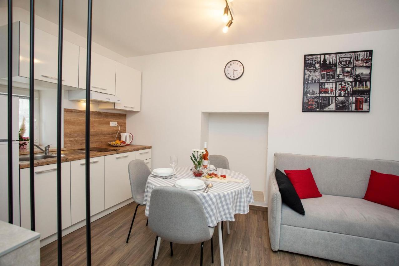 Studio Apartman Amalie Pazin Zewnętrze zdjęcie