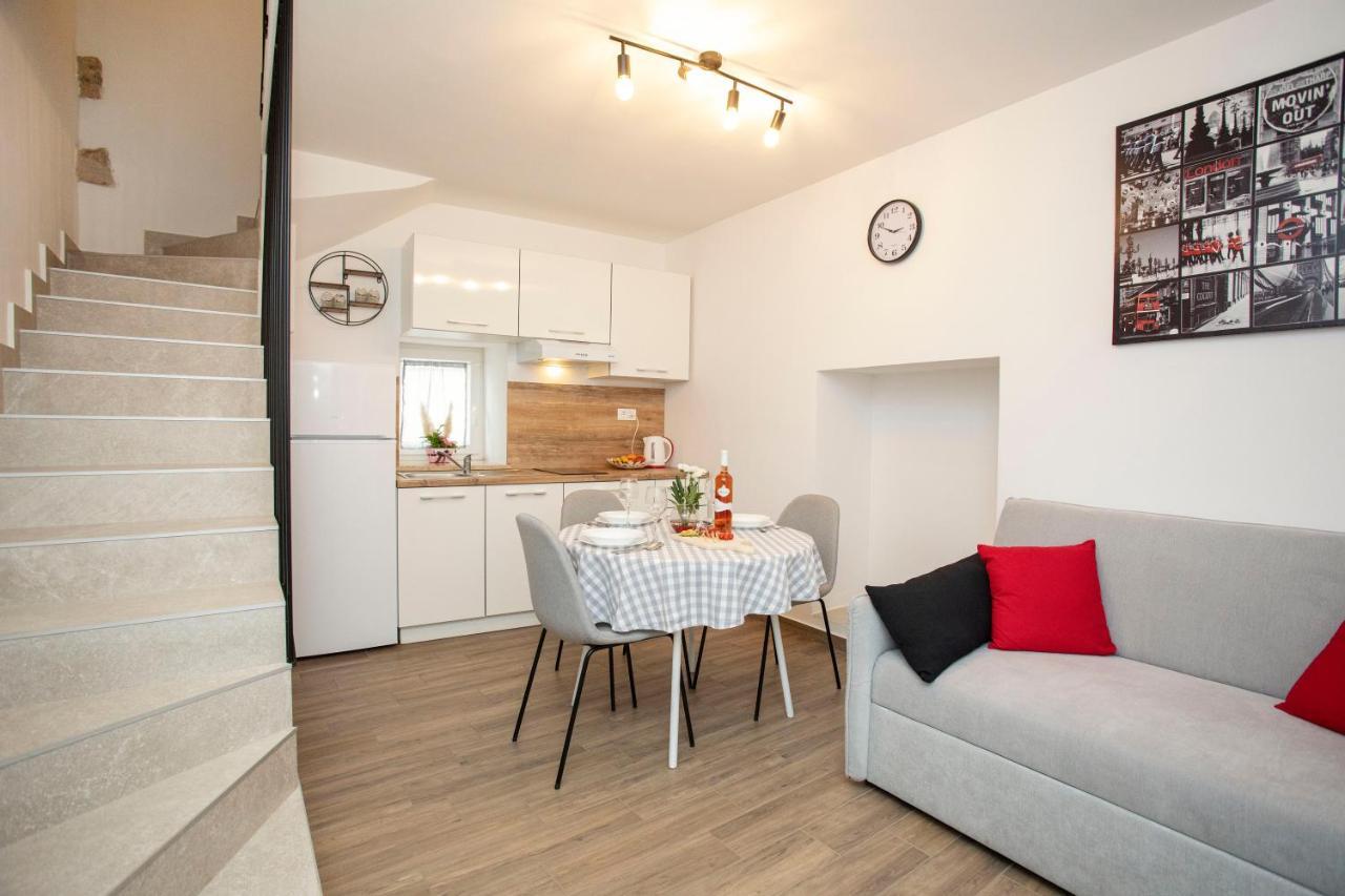 Studio Apartman Amalie Pazin Zewnętrze zdjęcie