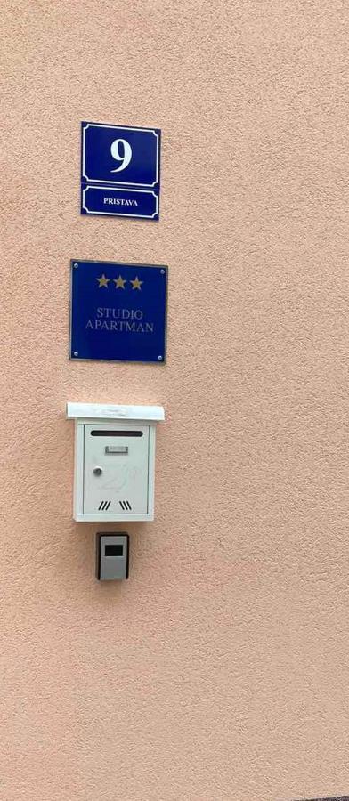 Studio Apartman Amalie Pazin Zewnętrze zdjęcie